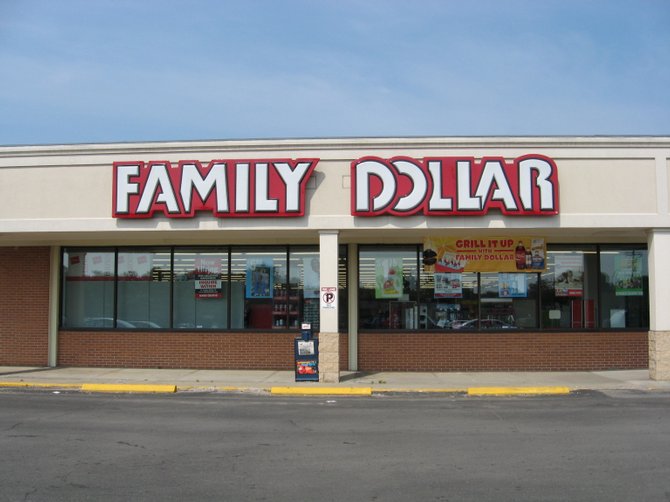 Man Who Robbed Family Dollar Store for $50 and Then Robbed Bank Gets 10 Years | American Justice